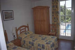 Imagen de la habitación del Hotel Masia Torrent. Foto 2