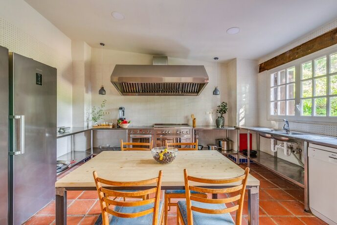 Imagen de la habitación del Hotel Masia Ventanell. Foto 18