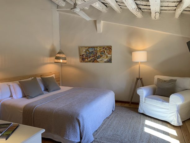 Imagen de la habitación del Hotel Masia la Palma. Foto 5