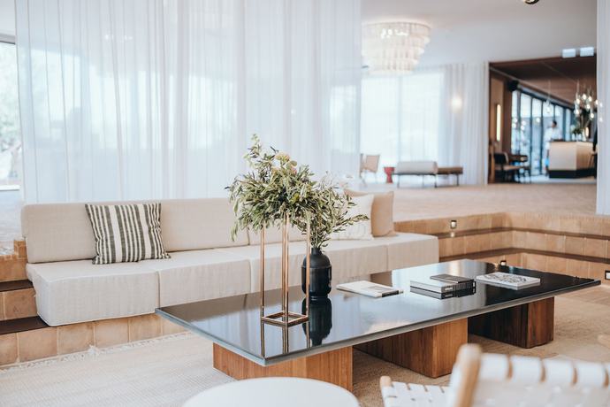 Imagen del bar/restaurante del Hotel Maslina Resort. Foto 3