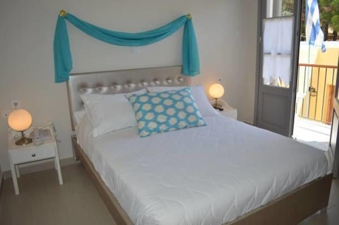 Imagen de la habitación del Hotel Masouriblu. Foto 16