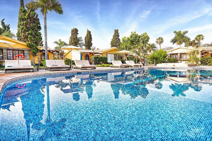 Imagen de la piscina del Hotel Maspalomas Villas by Dunas - Adults Only. Foto 19
