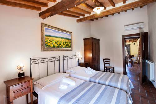 Imagen de la habitación del Hotel Massa Alta. Foto 8