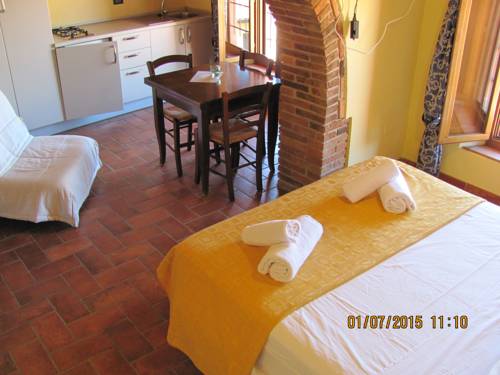 Imagen de la habitación del Hotel Massa Alta. Foto 15