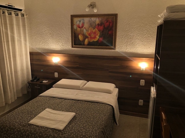 Imagen de la habitación del Hotel Masseilot. Foto 9