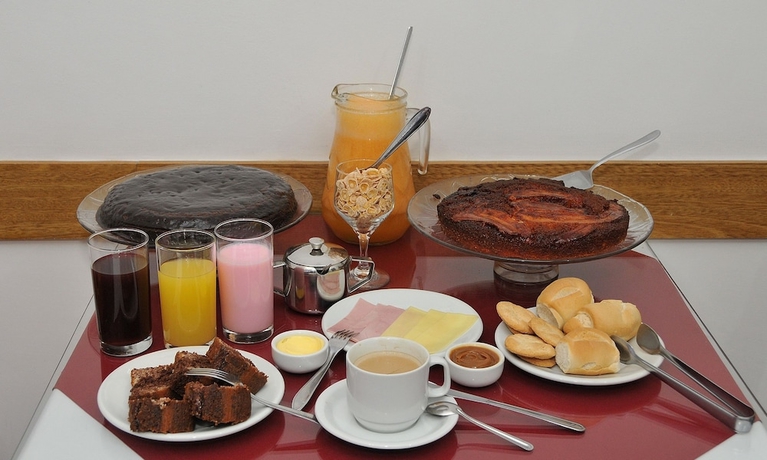 Imagen del bar/restaurante del Hotel Masseilot. Foto 4