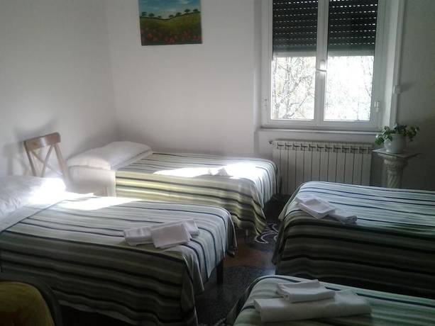 Imagen de la habitación del Hotel Massena, G&eacute;nova. Foto 10