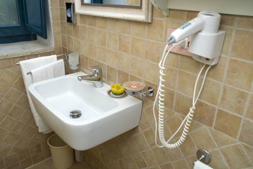 Imagen de la habitación del Hotel Masseria Fontanelle. Foto 7