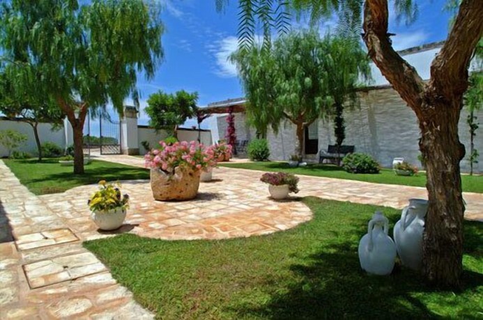 Imagen de los exteriores del Hotel Masseria L\'Ovile. Foto 15