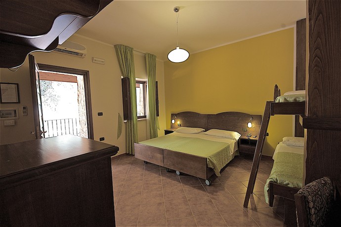 Imagen de la habitación del Hotel Masseria Resort Le Pajare. Foto 3