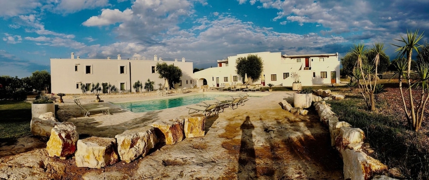 Imagen de la piscina del Hotel Masseria Torrepietra. Foto 18
