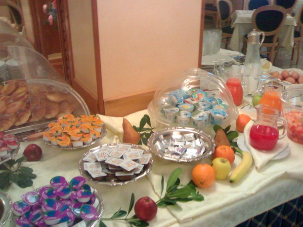 Imagen del bar/restaurante del Hotel Massimi City Garden. Foto 3