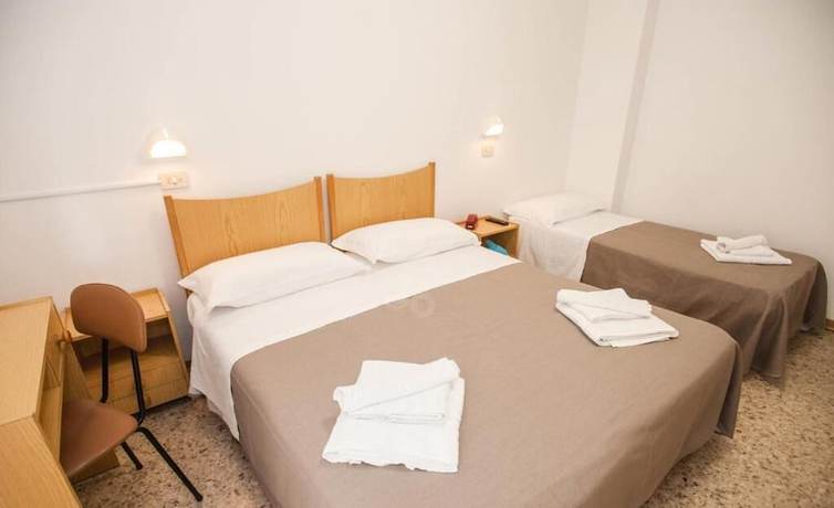 Imagen de la habitación del Hotel Massimo, Riccione. Foto 14