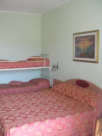 Imagen de la habitación del Hotel Massimo, Viareggio. Foto 10