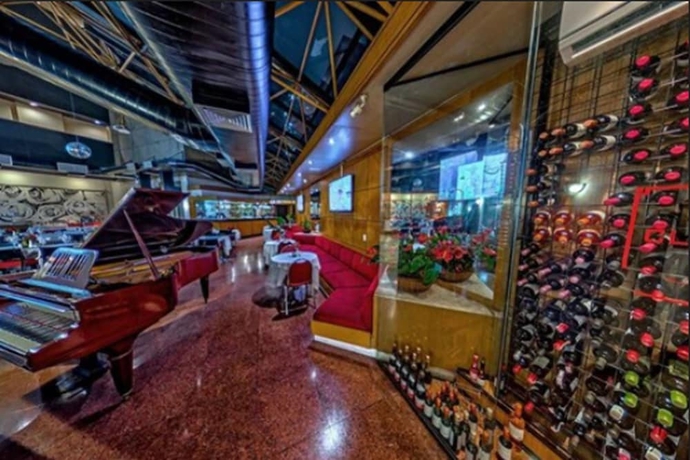 Imagen del bar/restaurante del Hotel Massis. Foto 3