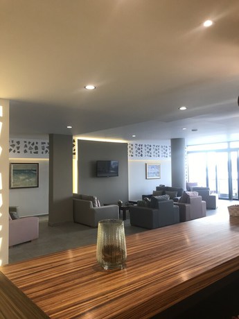Imagen de los interiores del Hotel Massouri Beach. Foto 17