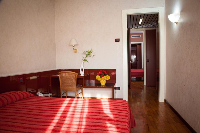 Imagen de la habitación del Hotel Master, Albignasego. Foto 13