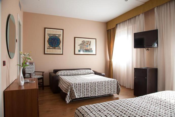 Imagen de la habitación del Hotel Master, Albignasego. Foto 26