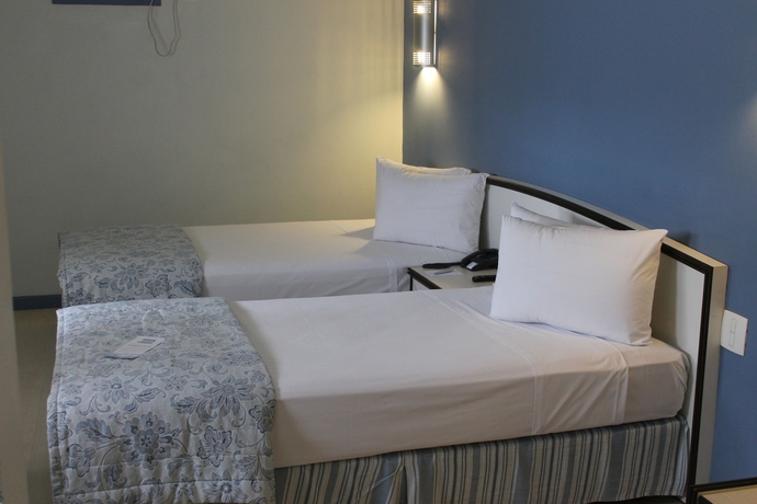 Imagen de la habitación del Hotel Master Curitiba. Foto 2