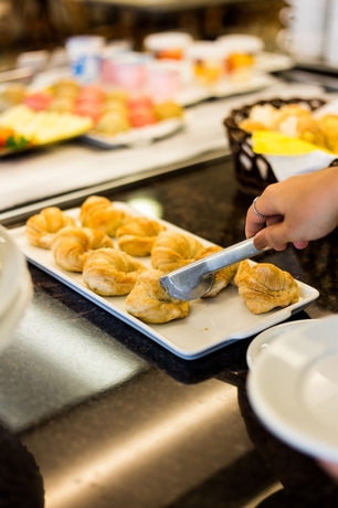 Imagen del bar/restaurante del Hotel Master Express Dom Pedro Ii. Foto 7