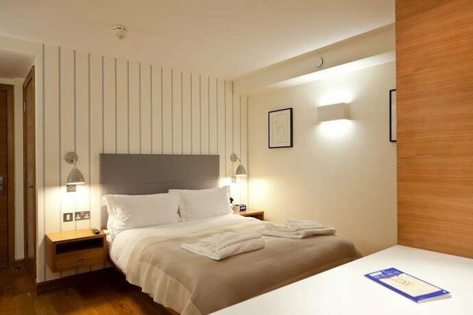 Imagen de la habitación del Hotel Master Farringdon. Foto 13
