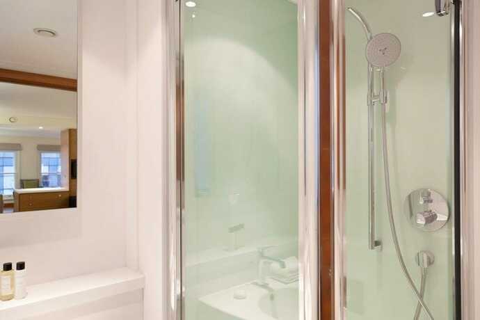 Imagen de la habitación del Hotel Master Farringdon. Foto 16