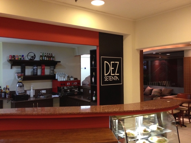 Imagen del bar/restaurante del Hotel Master Grande. Foto 4