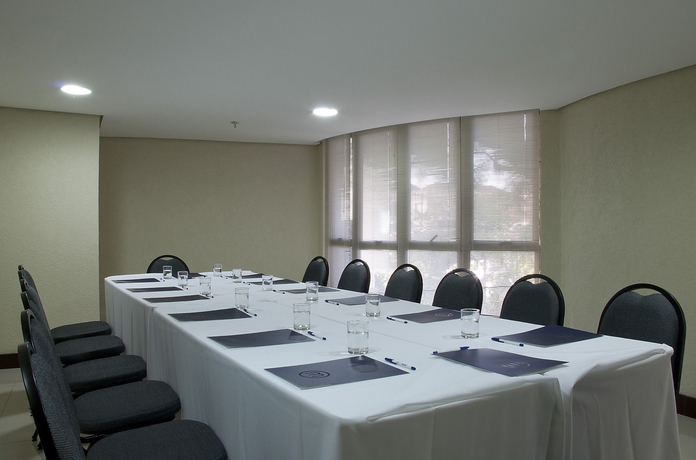 Imagen de los interiores del Hotel Master Premium Royal. Foto 13