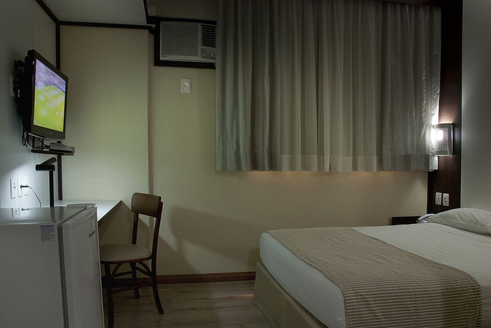 Imagen de la habitación del Hotel Master Premium Royal. Foto 8