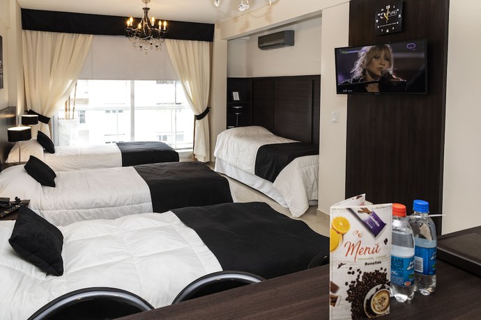 Imagen de la habitación del Hotel Master Suite Devoto. Foto 6