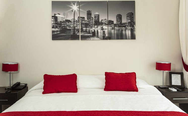 Imagen de la habitación del Hotel Master Suite Devoto. Foto 13