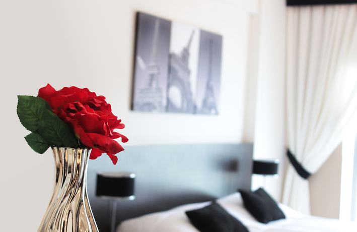 Imagen de la habitación del Hotel Master Suite Devoto. Foto 16