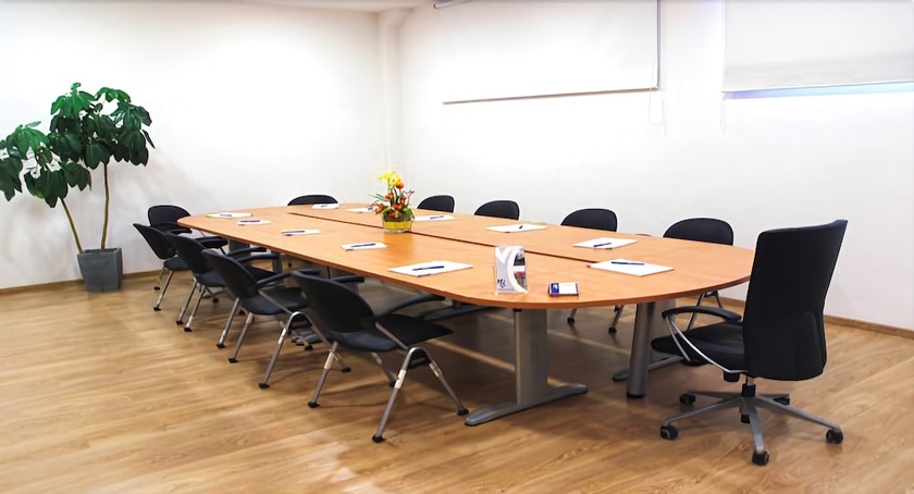 Imagen de los interiores del Hotel Master, Turín. Foto 14