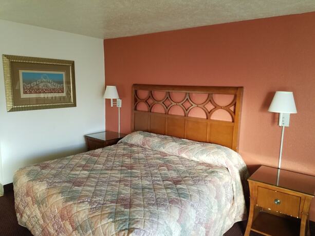 Imagen de la habitación del Hotel Masters Inn Columbia I-26. Foto 7