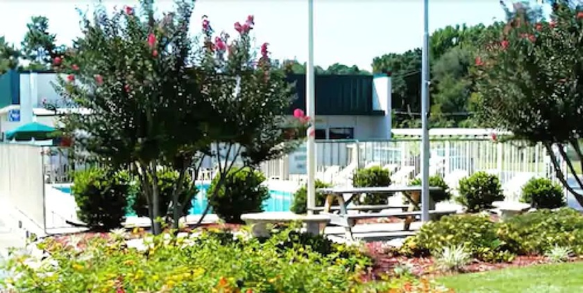 Imagen de los exteriores del Hotel Masters Inn Columbia I-26. Foto 10