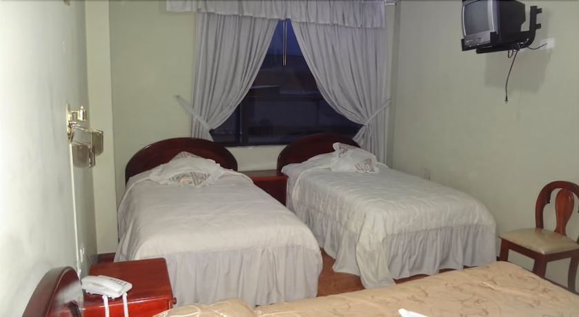 Imagen de la habitación del Hotel Master's Suite. Foto 3