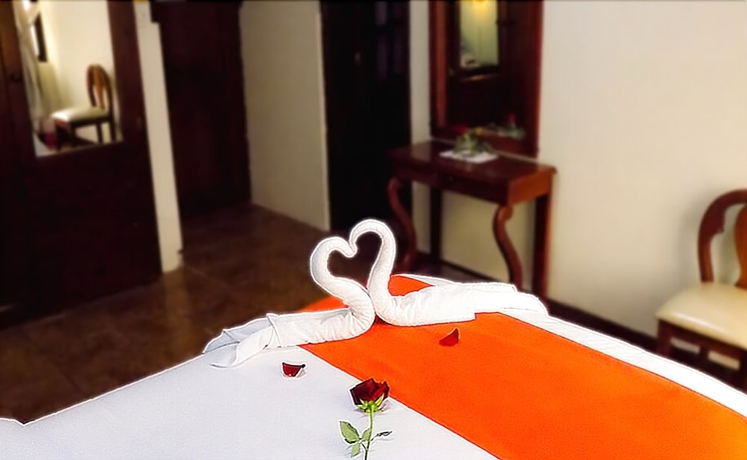 Imagen de la habitación del Hotel Master's Suite. Foto 18