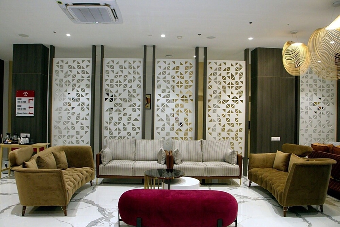 Imagen de los interiores del Hotel Mastiff Hotel Ankleshwar. Foto 18