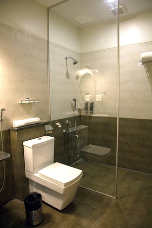 Imagen de la habitación del Hotel Mastiff Hotel Ankleshwar. Foto 13