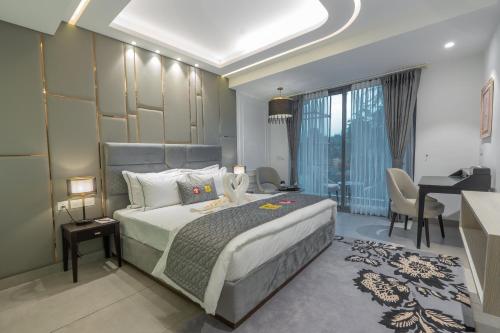 Imagen general del Hotel Mastiff Select Mandavya Dharamkot, McLeodganj. Foto 3