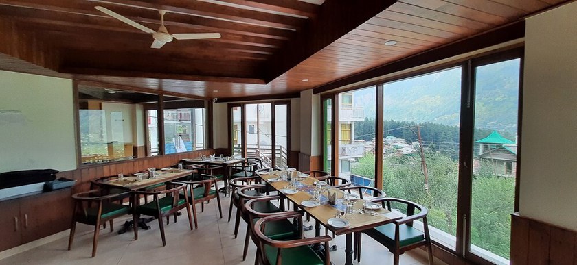 Imagen del bar/restaurante del Hotel Mastiff Xanadu Manali. Foto 3