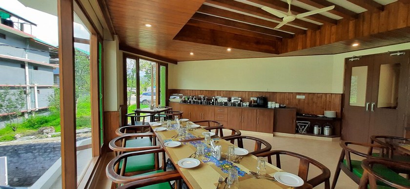 Imagen del bar/restaurante del Hotel Mastiff Xanadu Manali. Foto 4