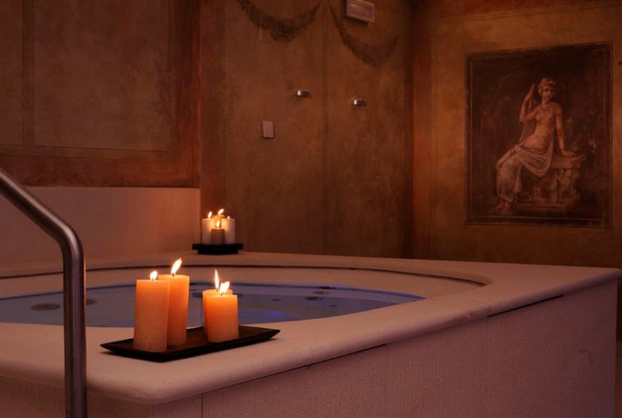 Imagen de la piscina del Hotel Mastino. Foto 13