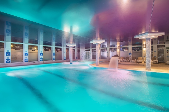 Imagen de la piscina del Hotel Masuria and Spa. Foto 17