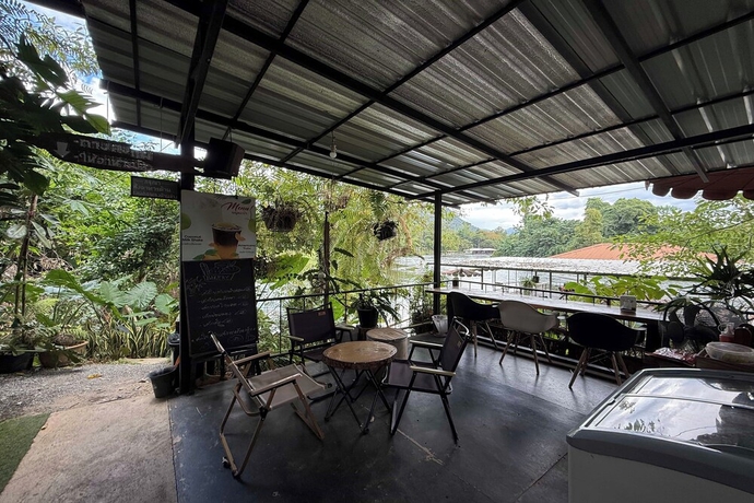 Imagen de los interiores del Hotel Mataburi River Kwai Resort. Foto 15