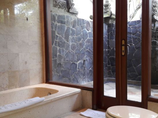 Imagen general del Hotel Matahari Beach Resort & Spa. Foto 9