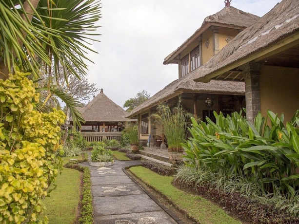 Imagen de los exteriores del Hotel Matahari Terbit Bali. Foto 1