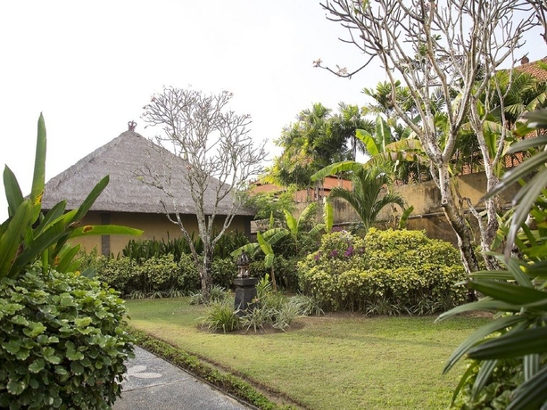 Imagen de los exteriores del Hotel Matahari Terbit Bali. Foto 8
