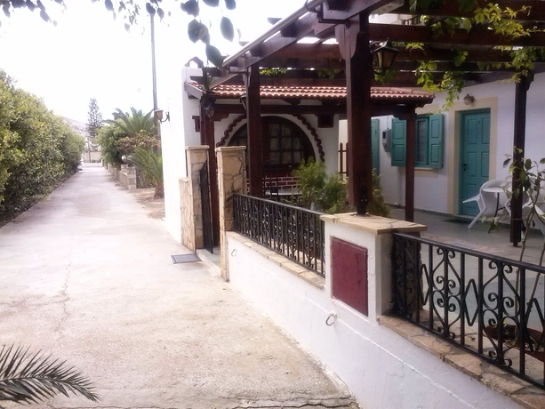 Imagen de los exteriores del Hotel Matala Dimitris Villa. Foto 8