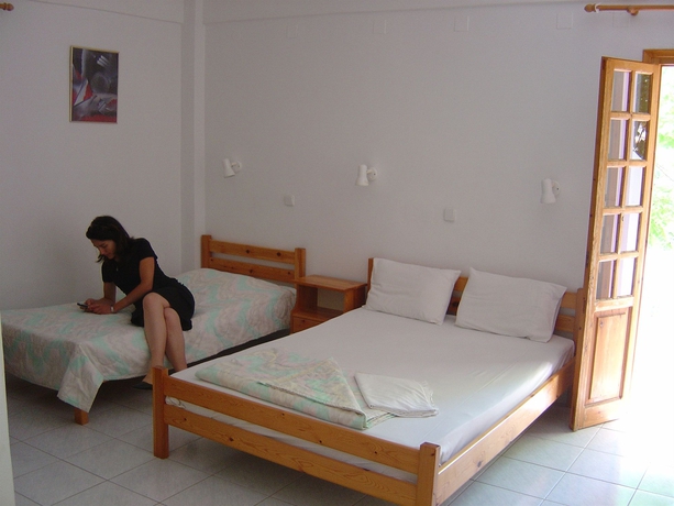 Imagen de la habitación del Hotel Matala Dimitris Villa. Foto 5